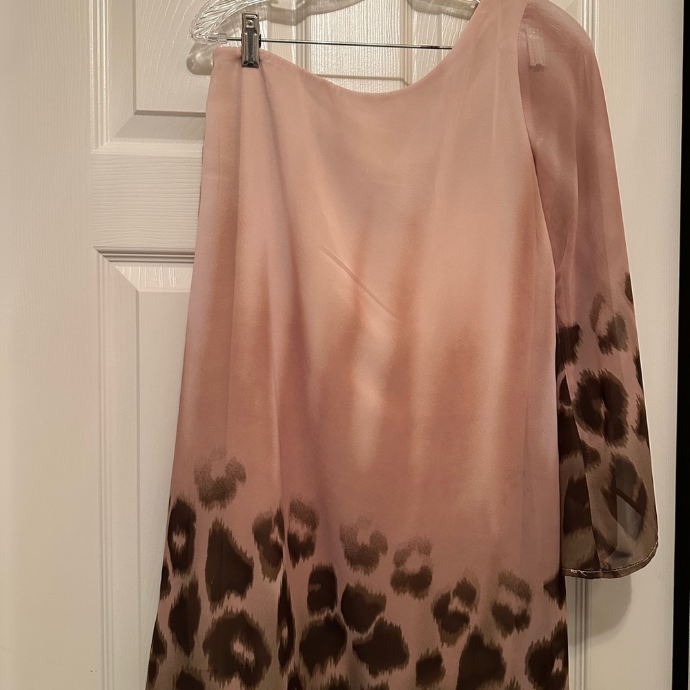 Elegant Leopard Print Dress